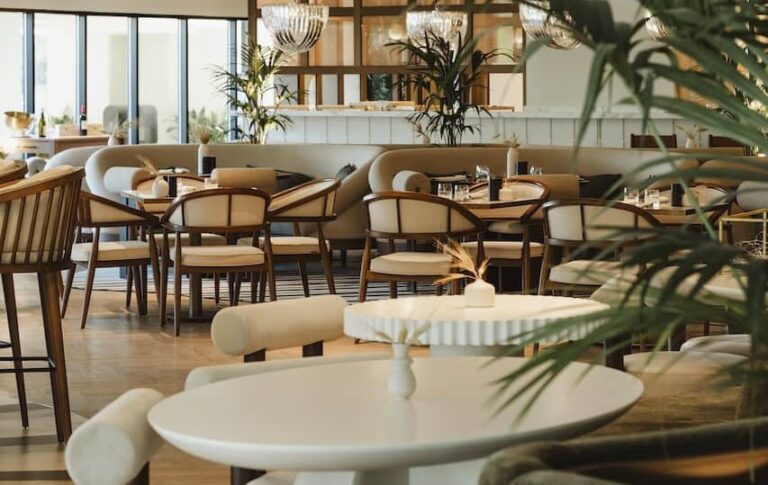 CARDO ROMA – L’hotel quattro stelle propone il pranzo della domenica.