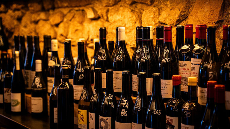 Vineria Risorgimento: micro wine bar da 400 etichette a due passi dal vaticano.