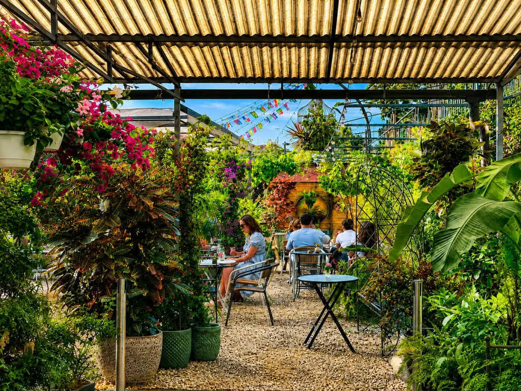 GARDEN BAR A ROMA – Il nuovo indirizzo tropicale da segnare per l’estate